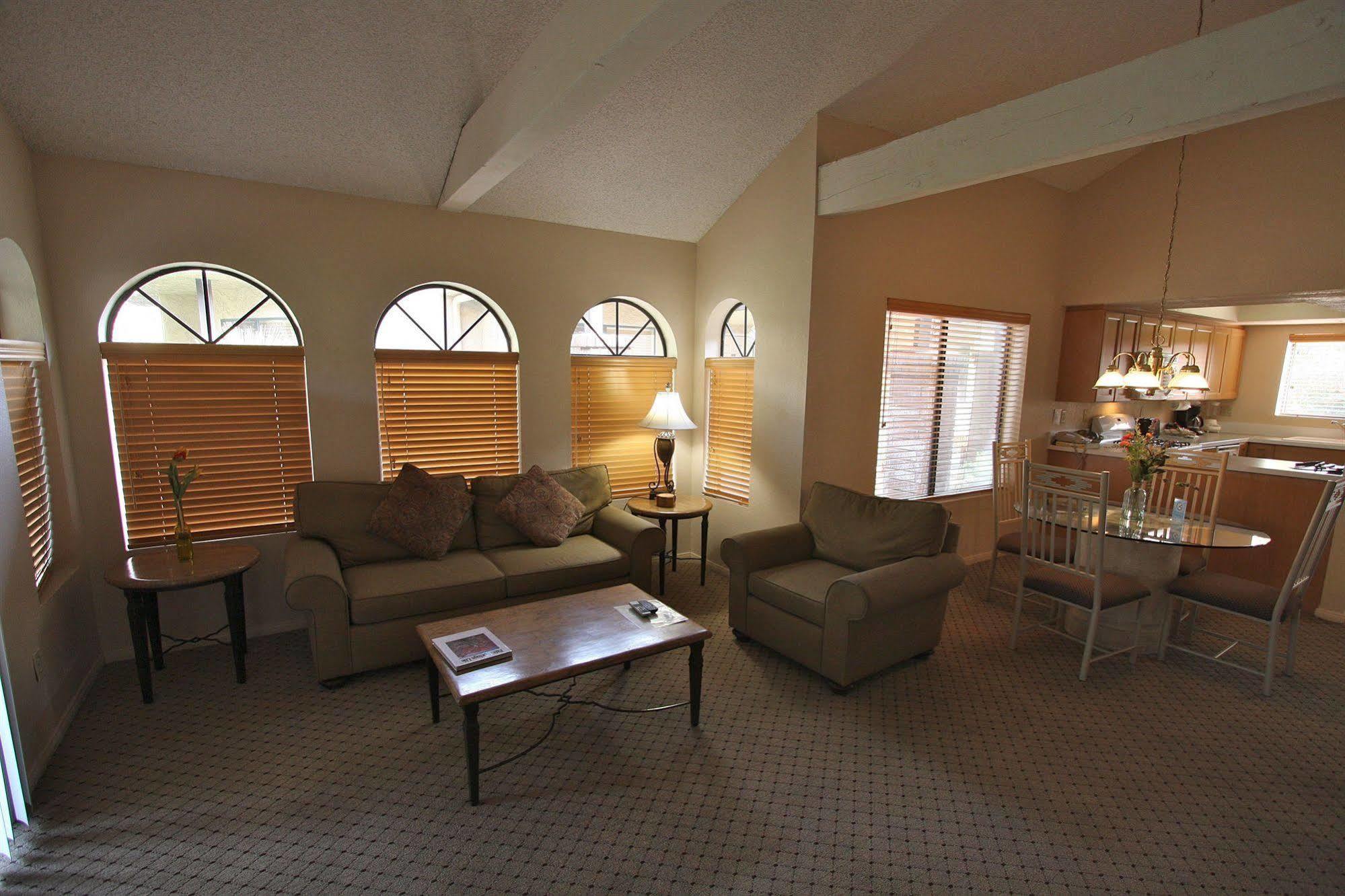 The Oasis Resort Palm Springs Exterior photo